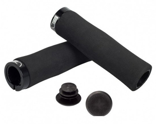 Ручки на руль Green Cycle GGR-414 130 мм, вспененная резина, эргономичные, черные с черным грипстопом (2022)