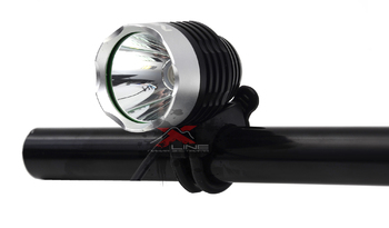 Фара передняя NELC 301U, 1 диод 650Lm, ø56мм, крепёж на руль и голову, USB плоский банк-аккумул. 7,2Ач, зарядник 5v (2020)