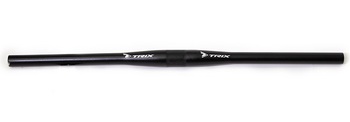 Руль для велосипеда MTB TRIX JB-6819  алюм., посадочный 31.8 мм, прямой, подъем 15мм, длина 760мм, черный (2021)